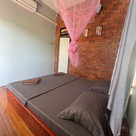 Ing Ing Guesthouse Koh Rong Sanloem Exterior photo