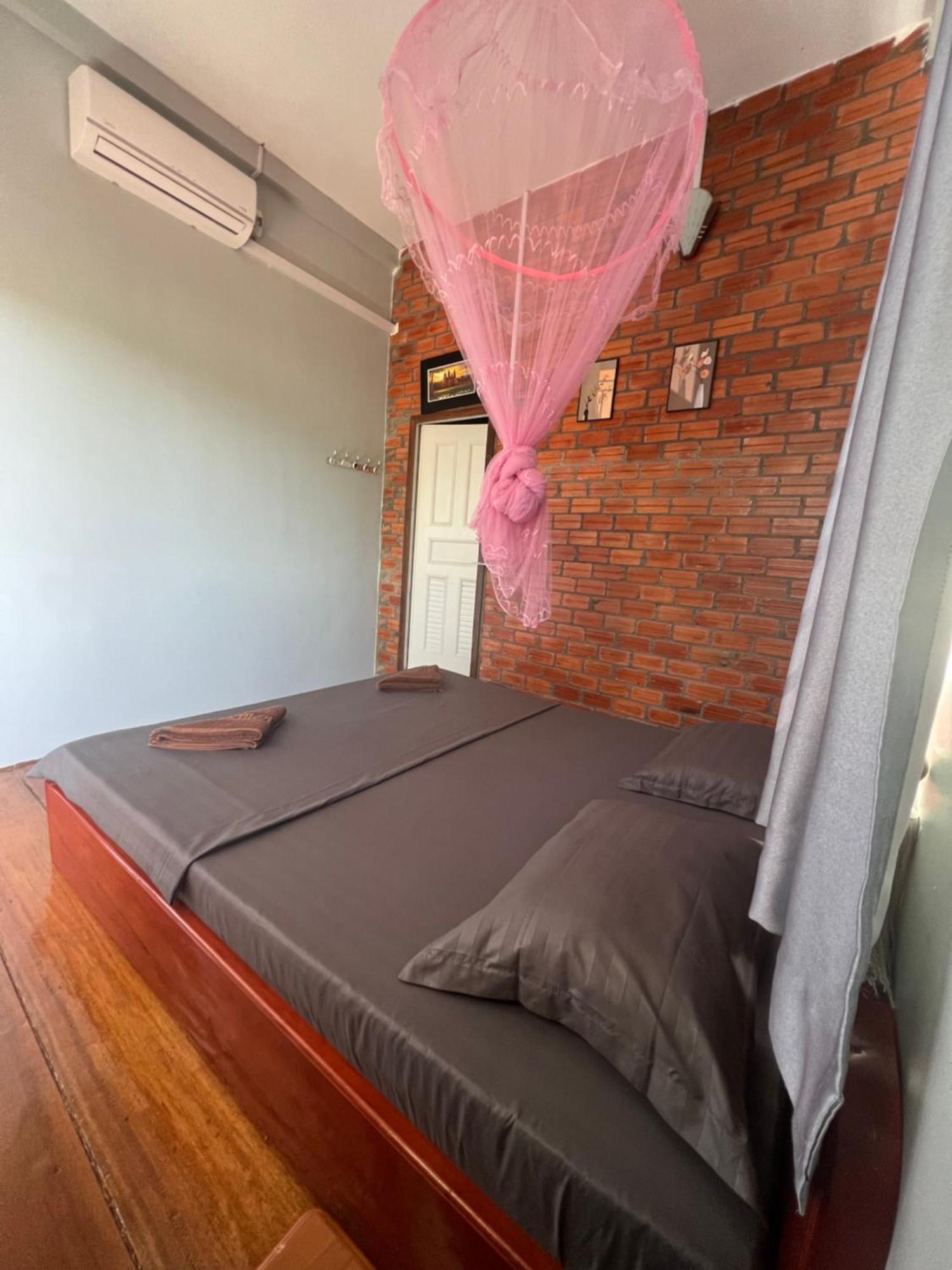 Ing Ing Guesthouse Koh Rong Sanloem Exterior photo