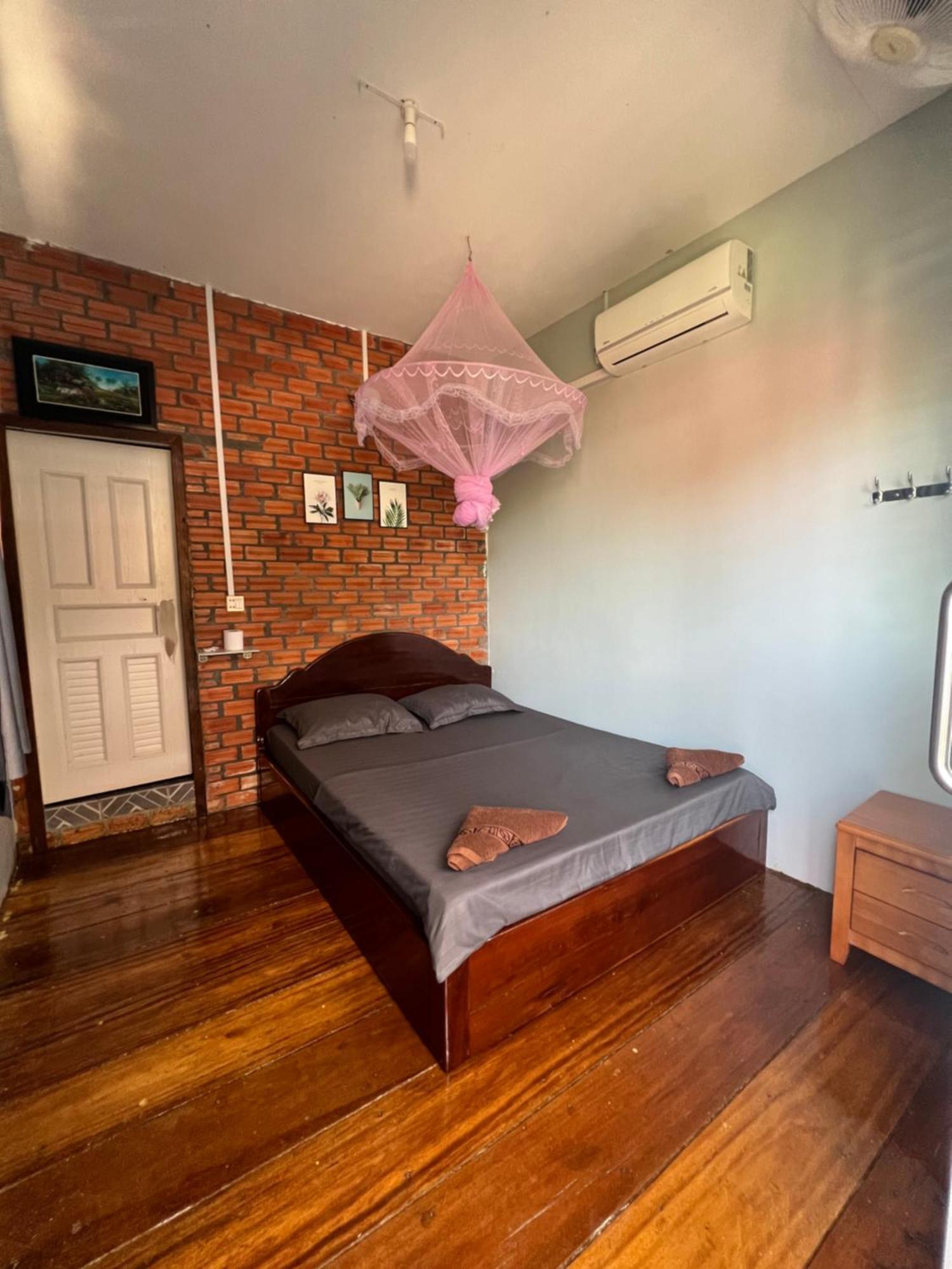 Ing Ing Guesthouse Koh Rong Sanloem Exterior photo